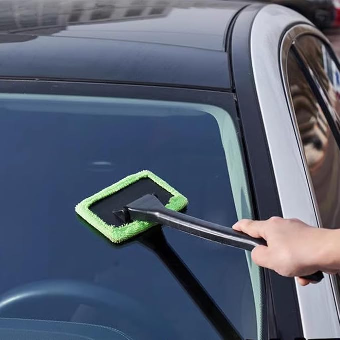 Windshield Cleaner, Window Cleaner Tool, Microfiber Window Cleaning Tool with 4 Washable and Reusable Cloth Pad Head & Extended Handle, Car Accessories for windshield Cleaning