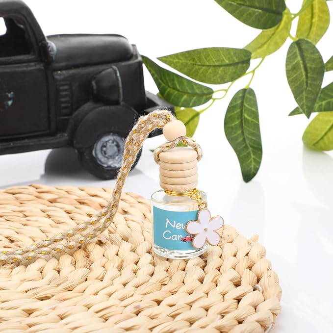Siifert 2 Sets Hanging Car Air Freshener and Essential Oil Diffuser, Car Air Freshener Daisy Essential Oil Diffuser Long Lasting Automobile Aromatherapy(White,New Car)