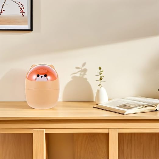 Homoyoyo Mini Garbage Bin Mini Kawaii Cute Bear Trash Bin, Nordic Style Tiny Trash Can, Mini Trash Can with Lid for Office Bedroom Use Mini Desk Bin