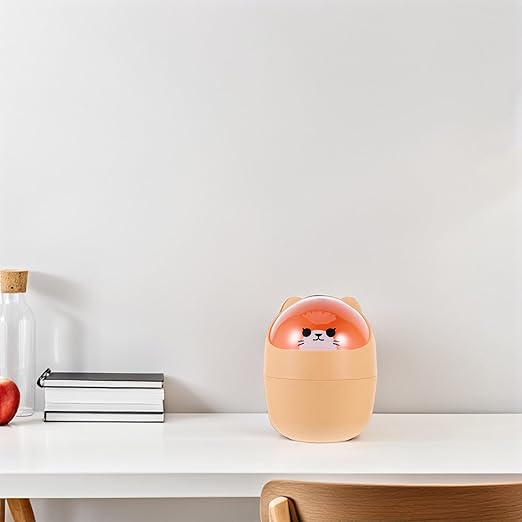 Homoyoyo Mini Garbage Bin Mini Kawaii Cute Bear Trash Bin, Nordic Style Tiny Trash Can, Mini Trash Can with Lid for Office Bedroom Use Mini Desk Bin