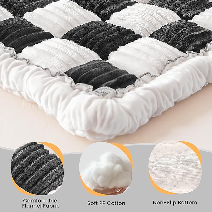 HiPetpy Backseat Dog Bed Mat for Car, Non-Slip Dog Bed for Car Back Seat, Soft & Cozy Dogs Blanket, Washable Travel Pet Mat Seat Protector for Cars, SUVs, Trucks
